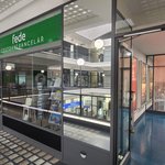Gallery image of Black Rose and Bondy Commercial Palace