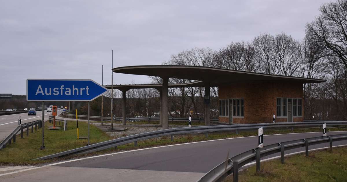 Petrol station Tankstelle Autobahn Fürstenwalde by Tamms