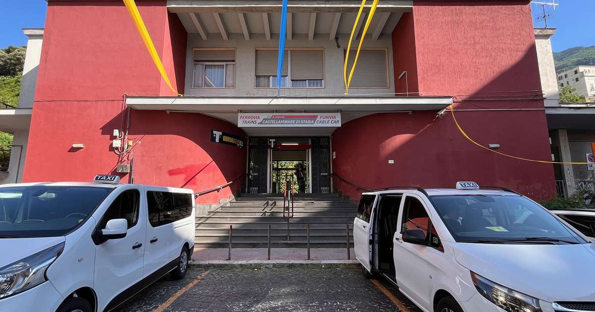 Stazione di Castellammare di Stabia in Castellammare di Stabia, Italy