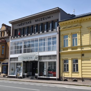 Feed image of Wenke's department store