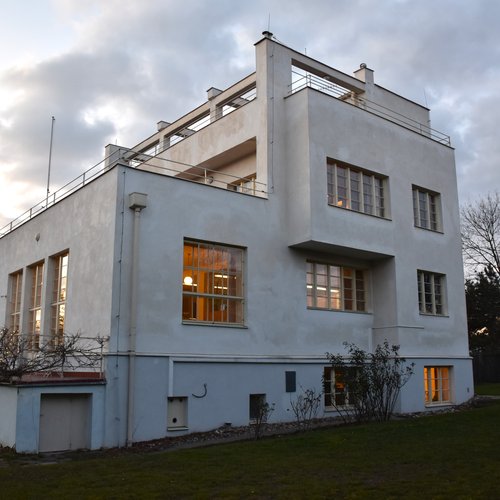 Feed image of Winternitz's villa