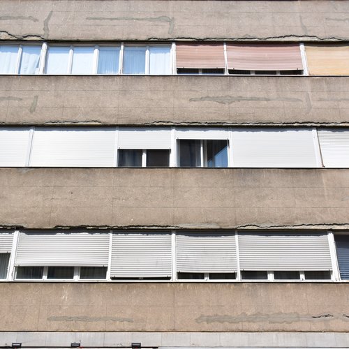 Feed image of Pod zidom 3